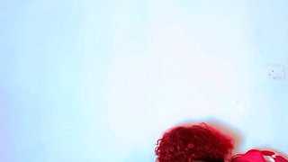 Dripping squirting pussy of a pregnant lady