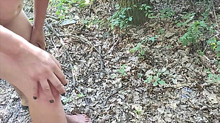 Outdoor She Also Lets Herself Be Fucked