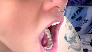 No Makeup Goth Girl Mouth Tour with Hand Mirror