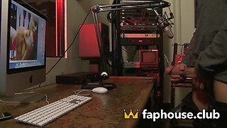 Steamy platinum-blondie stunner boinked by her manager in