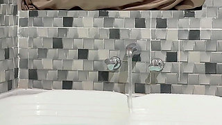 Sex in the Jacuzzi -part 1