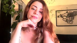 Close up amateur masturbating solo