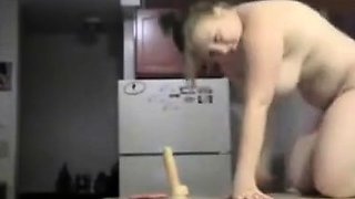 Arab Girl Shows Her Big Ass
