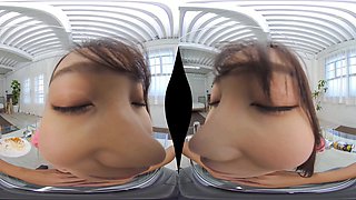 Japanese Enchantress Explores Gentle Passion In Virtual Play