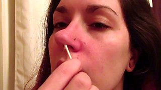 Leena Mae - q Tip Nose Pick
