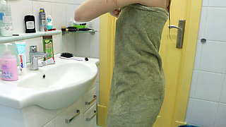 Watching My Naked Wife Blow-dry Her Hair. Annahomemix
