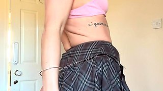 Webcam busty blonde stripped covered by oil anal masturbate