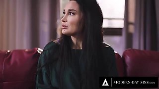 Gabriella Paltrova Squirts in Hot Cunnilingus for Exs Best Friend
