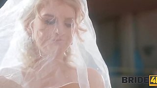 Sexy Pretty Blonde Bride Fucks With the Best Man Right In Front Of All Guests At the Altar