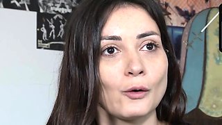 Sexy amateur dark haired honey plays with her honeypot solo