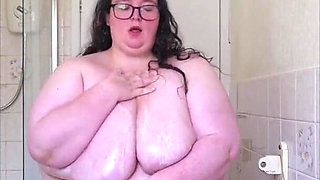SSBBW Fat Goddess Foams up Fat Body Part 2