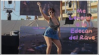 Rave Rosarito Beach: Beautiful Aide-de-camp Ends Up Sucking My Cock In My Car