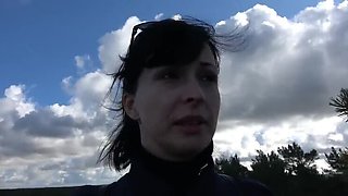 Amateur MILF Wanilianna Pissing in Stockings Outdoor Fetish Game on Dune