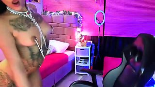 Very hot busty brunette solo masturbation on webcam