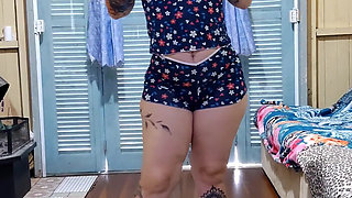 Curious Goddess - I Gave Him a Leg Lock While He Was Giving Me Head and He Loved It