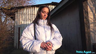 Betzz’s Black-Haired Passion in Public Heat