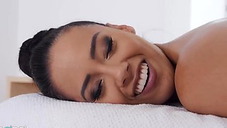 Shameless bimbo emotional sex scene