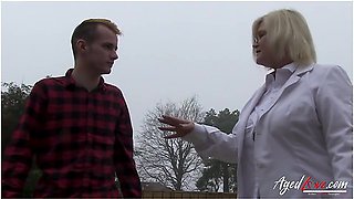Sex Therapist Lacey Is Showing The Two Blonde Ladies How To Properly Handle Cocks