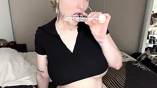 Amateur Big Boobs jerks Big Dick