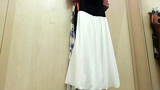 Milf Strips for Public Nudity in Boring Fitting Room