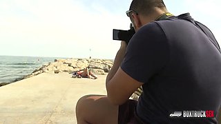 Brunette babe aysha aggrees a free massage at beach