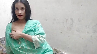 Teacher ko fee nhi diya to usne meri jabar dasti chut mari