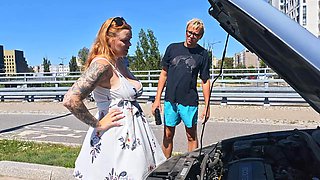Bastet Trades Blowjob for Strangers Car Repair in Outdoor Sex