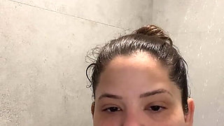 Live Stream with Dani Valentina