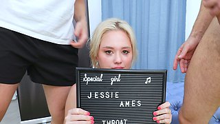 Jessie Ames Takes Sloppy Double Deepthroat
