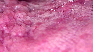 Uvula Play: Deep Mouth Close?up