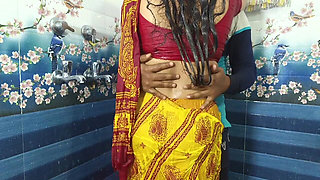 Desi Tamil Aunty Hot Romance