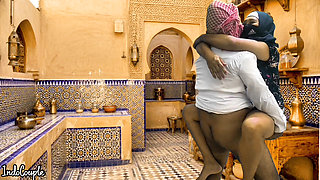 Saudi Husband and Iranian wife bang in Kitchen