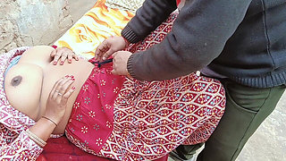 Saheb Ji Fucked the Innocent Village Maid with Big Breasts by Making Her a in the Courtyard of the House