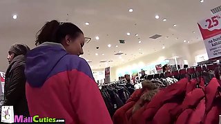 MallCuties - Three young amateurs public sex - teen amateurs