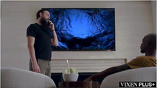 Kianna Dior And Anton Harden - Housewife Kianna Loves To Ride Bbc