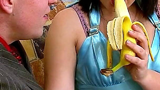 Office worker visits his affair during his break and fucks her