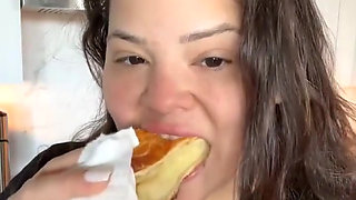 Live Stream with Dani Valentina