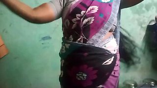 Desi Housewife Priyanka314 in Saree Cheating on Husband - Long Hair Indian Aunty Hardcore
