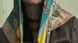 Afternoon Headscarf Try-on, Part 1 - Lady Victoria Valente