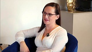 Mia French Amateur Mature Takes Double Penetration