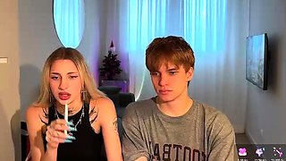 Jazy Berlin amateur busty blonde teen having fun in the bath