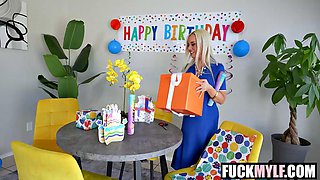 Rough Breeding Fucks Pregnant Virgin on Birthday