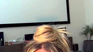 Lexis Wilson Gives Morning Head