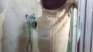 Washing my pussy nicely so my husband can fuck me good, just the way I love it.