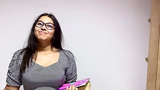 a stranger lets herself be fucked even in the shower