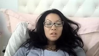 Amateur Big Boobs jerks Big Dick