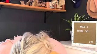 Amateur Big Boobs jerks Big Dick