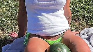 Muscle MILF Kandys Watermelon Crush Domination