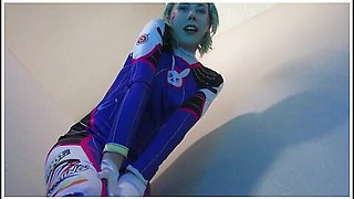 Lux Lives D.va Cosplay Giantess Humiliation