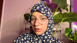Blowjob in Hijab JOI